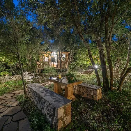 Regina -hidden Eden With Treehouse & Heated Pool * Agia Efimia
