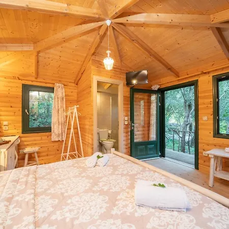 Regina -hidden Eden With Treehouse & Heated Pool * Agia Efimia