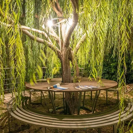 Villa Regina -hidden Eden With Treehouse & Heated Pool *