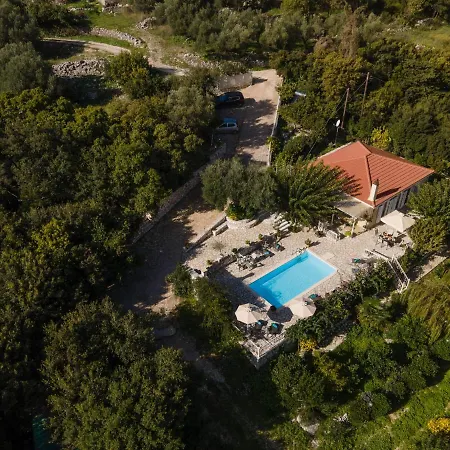 Regina -hidden Eden With Treehouse & Heated Pool Villa Agia Efimia