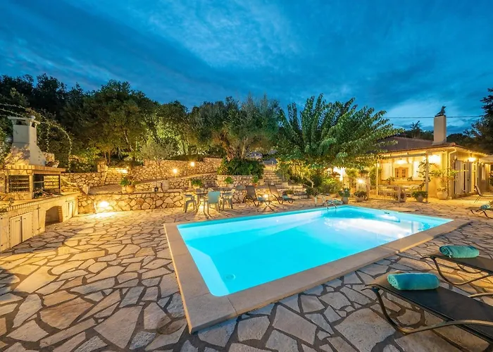 וילה Regina -hidden Eden With Treehouse & Heated Pool איה אפימיה